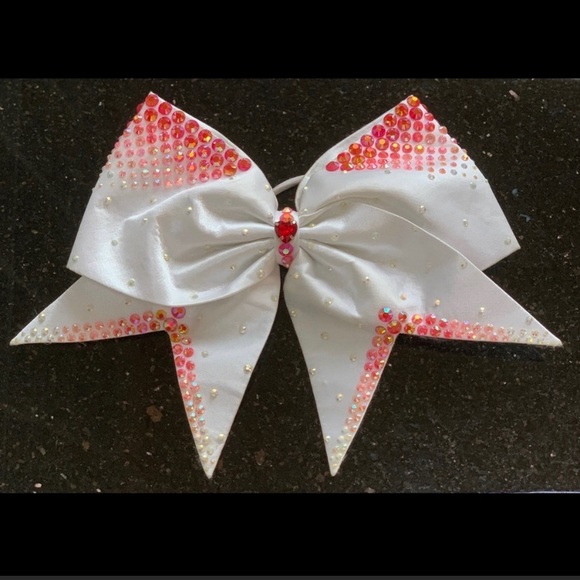 Cheer Bows - Picture 2 of 4